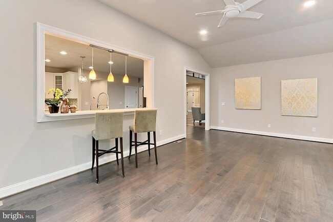 Building Photo - 6526 Dearborn Dr
