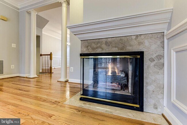 Building Photo - 953 Harrison Cir