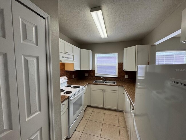 Building Photo - 1143 Fremont Park Ave