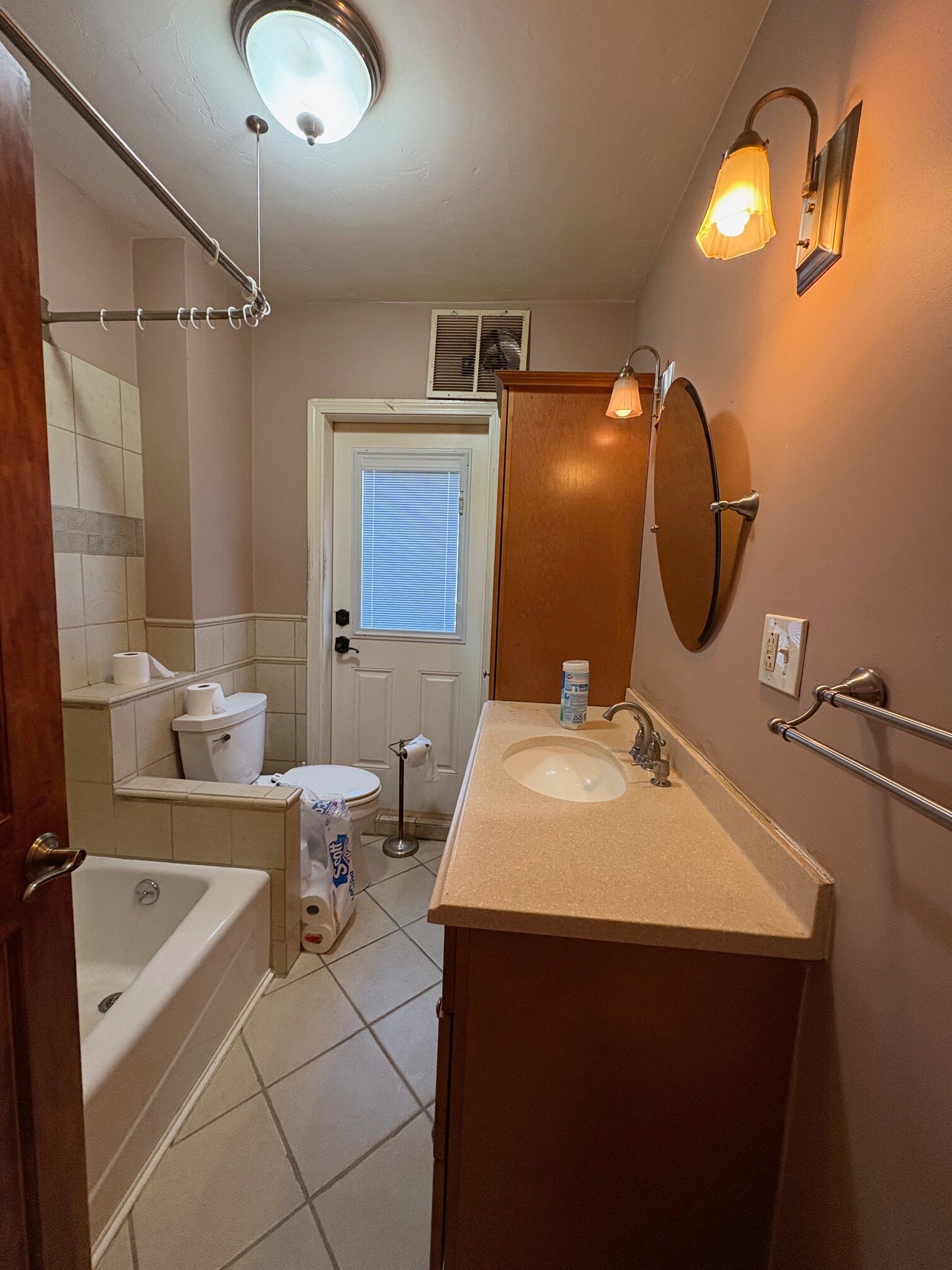 Building Photo - 7 Englewood Ave