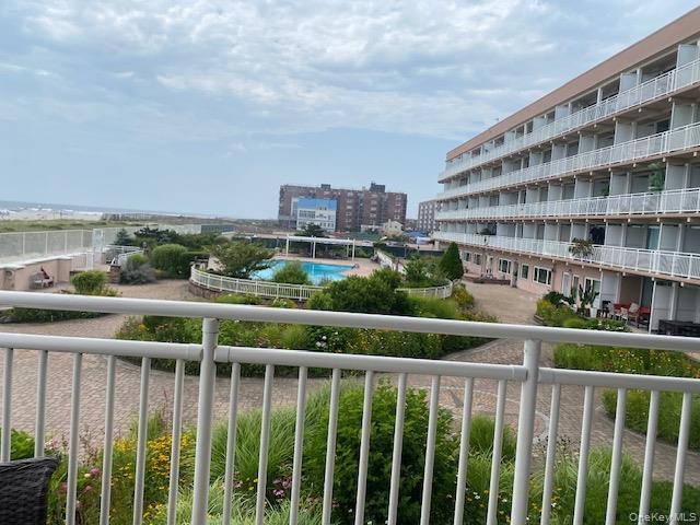 Building Photo - 830 Shore 2A