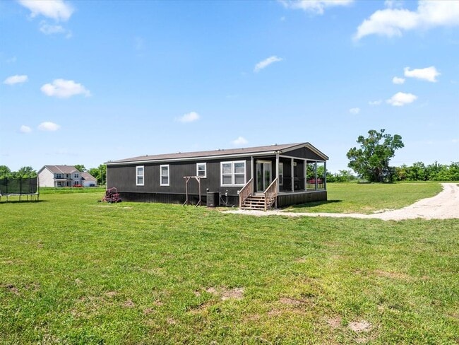 Building Photo - 5236 Co Rd 219