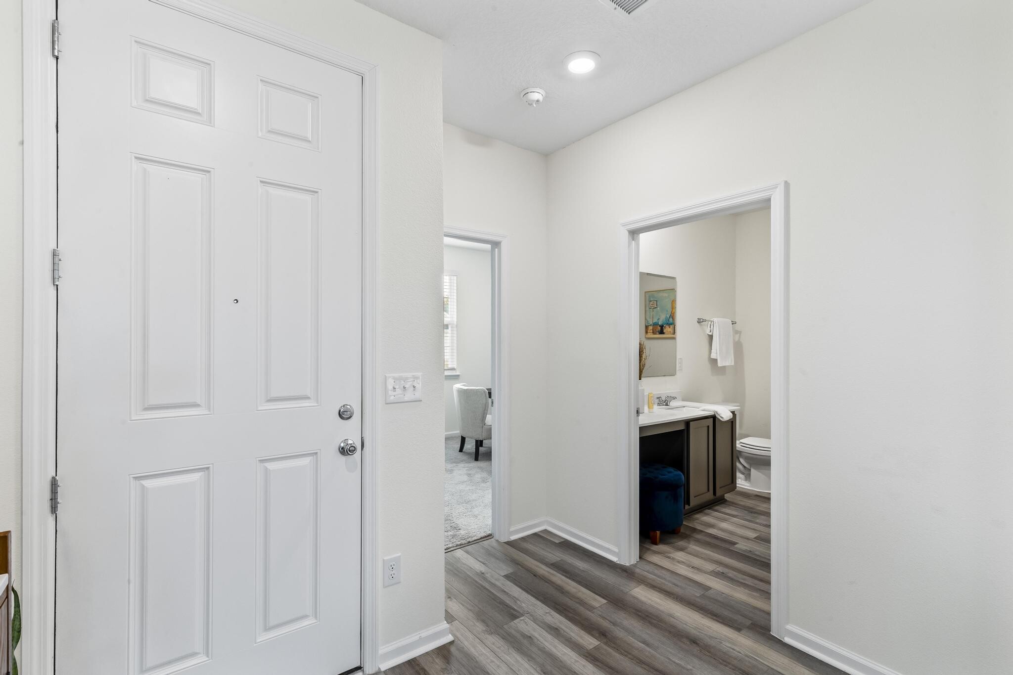 Building Photo - 85 Las Casitas Blvd