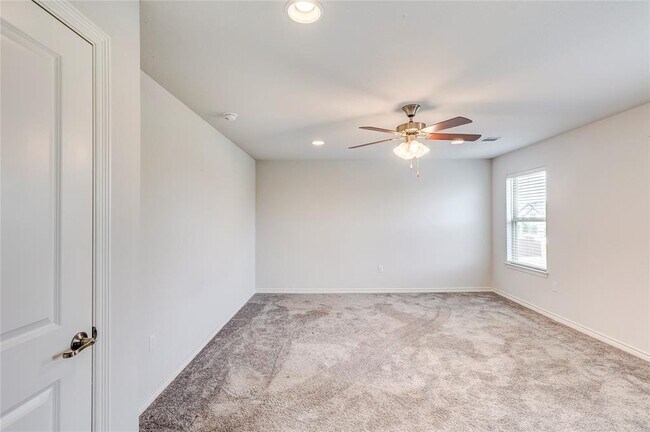Building Photo - 14400 McCoy Lp