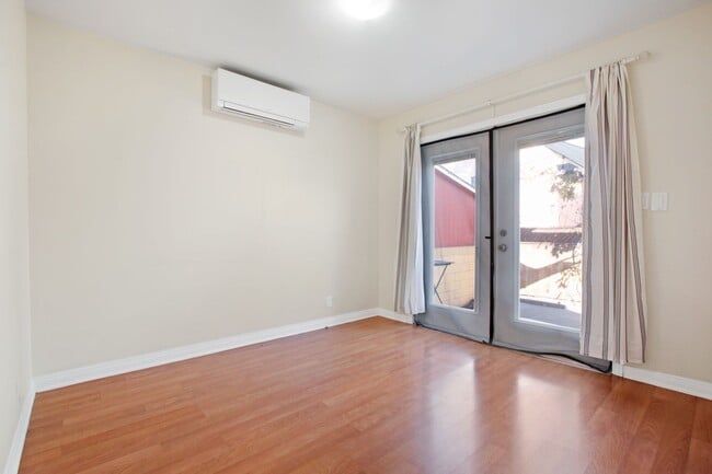 Building Photo - Spanish Style Single Family Home in Coastal San Pedro!