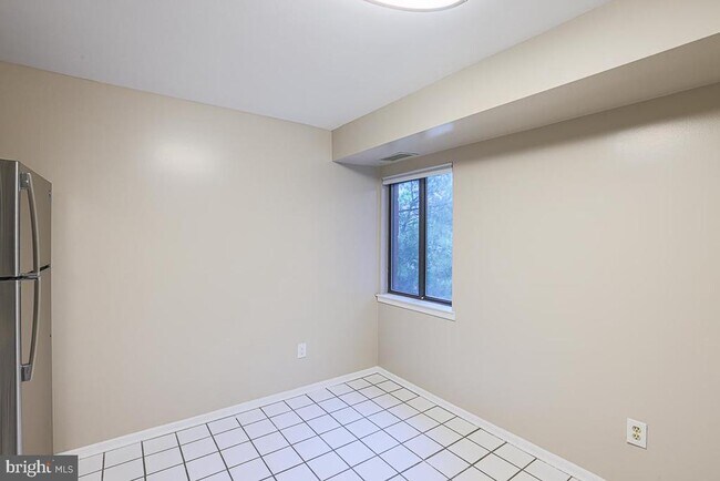 Building Photo - 2903 Fallstaff Rd