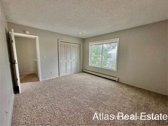 Building Photo - 4635 N Carefree Cir