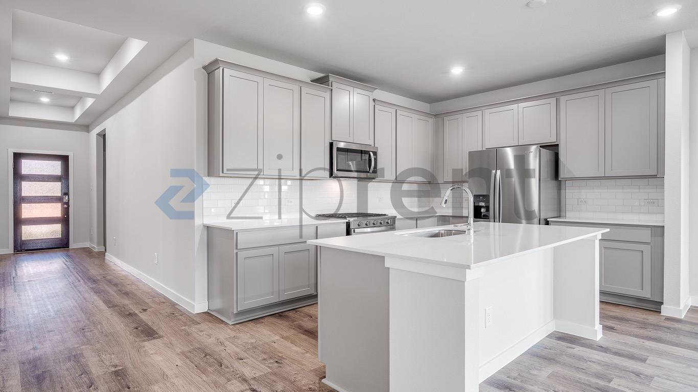 Building Photo - Unit 27327