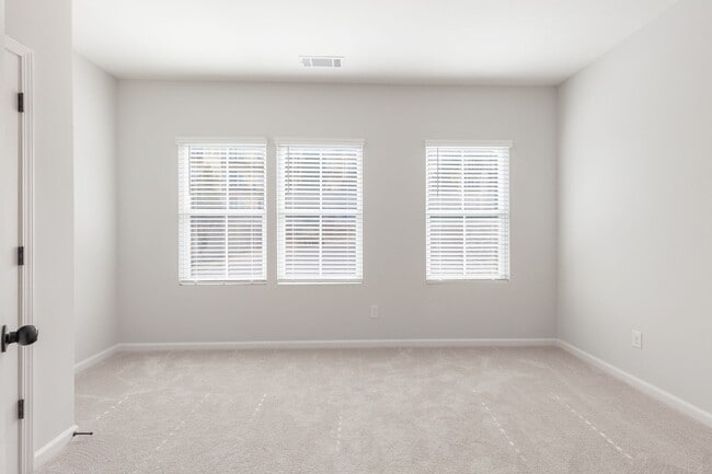 Building Photo - Recently Built 3bd/5ba Home w/ City Views and Steps From ATL BeltLine!