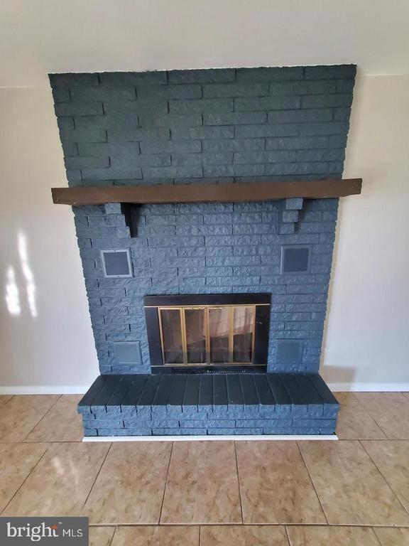 Building Photo - 203 Krick Ln