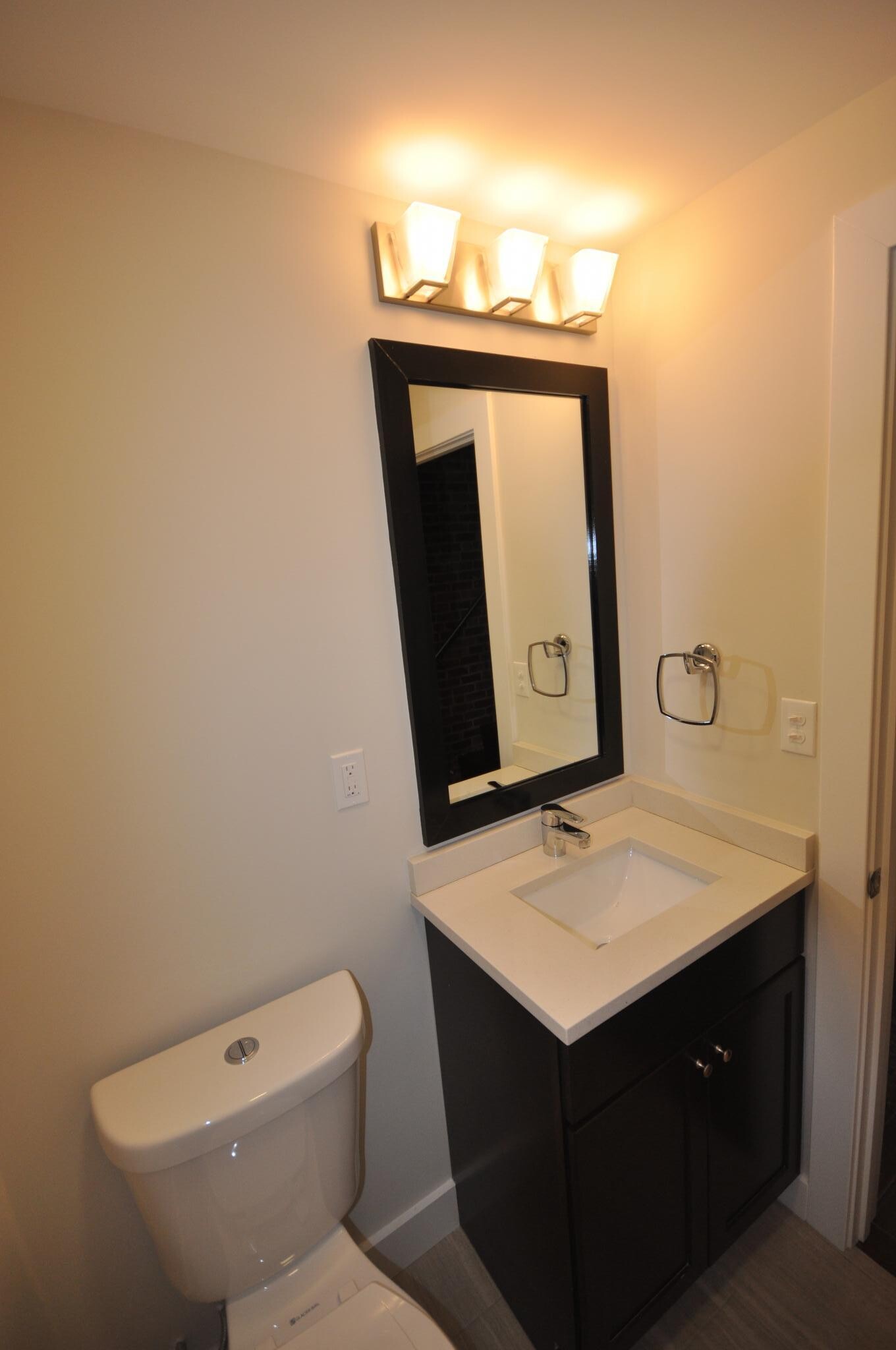 Building Photo - 30 Sussex St