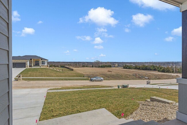 Building Photo - Italian Estates Property Management