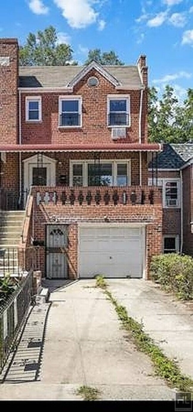 Building Photo - EAST 53 STREET