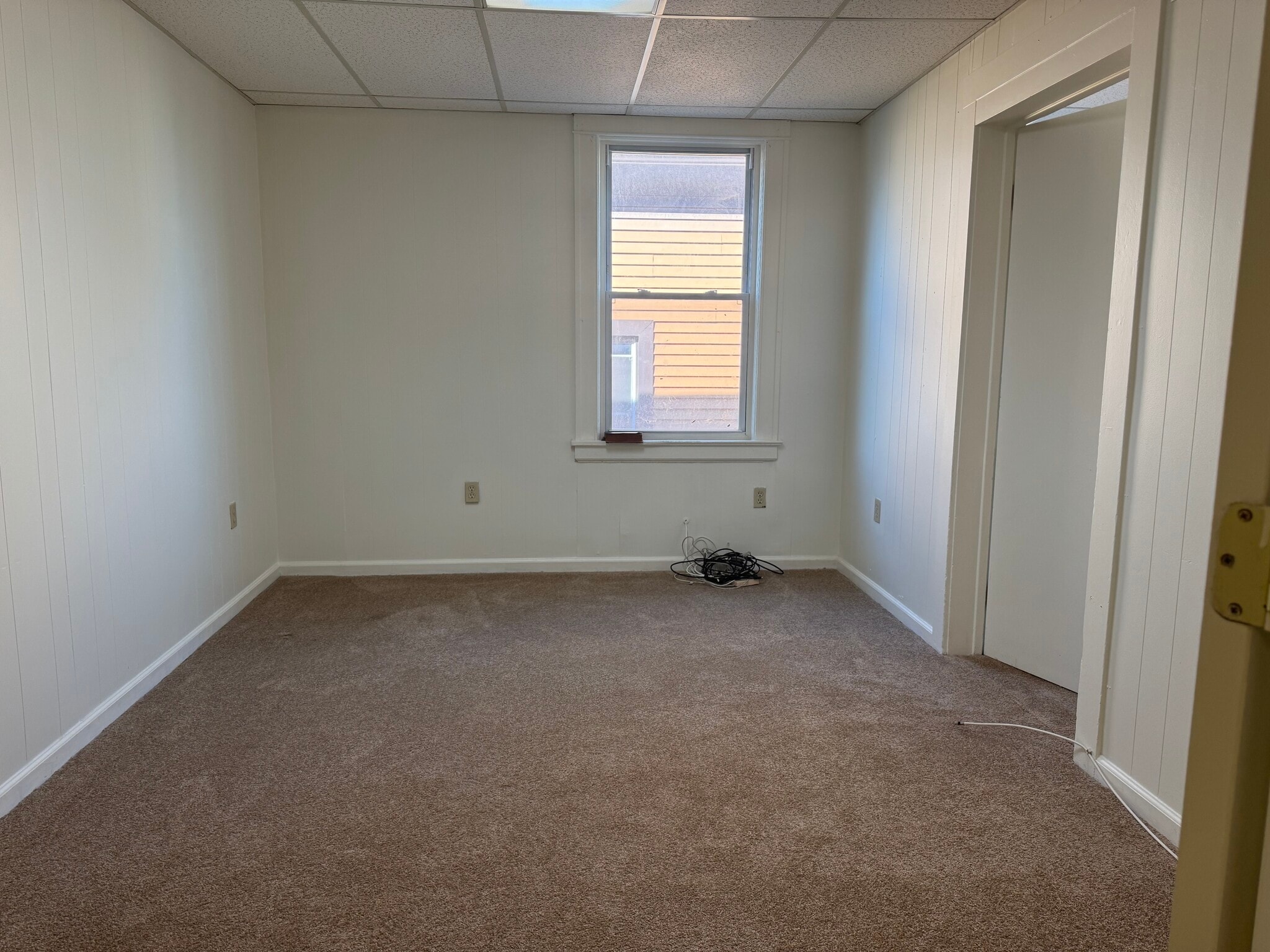 Building Photo - 1460 Dewey Ave