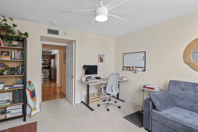 Building Photo - 1801 N Flagler Dr