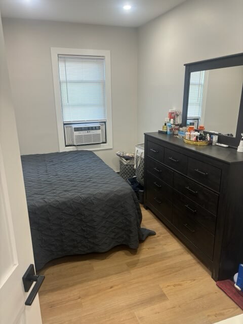 Building Photo - 42 Outwater Ln