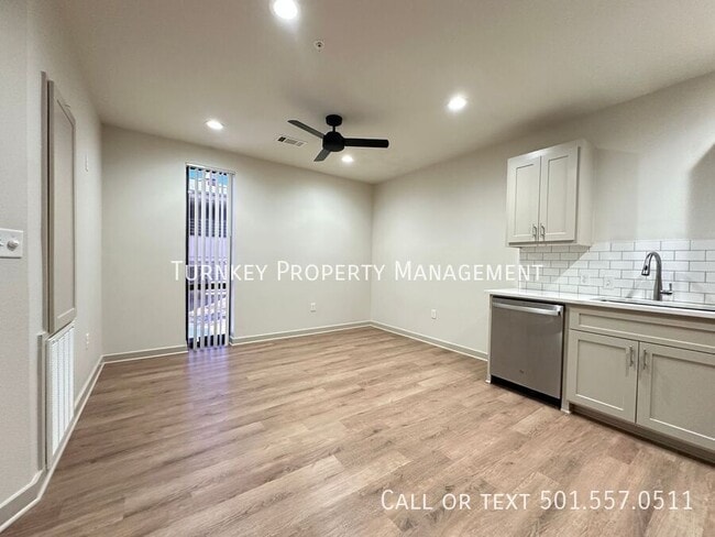 Building Photo - 915 North Street