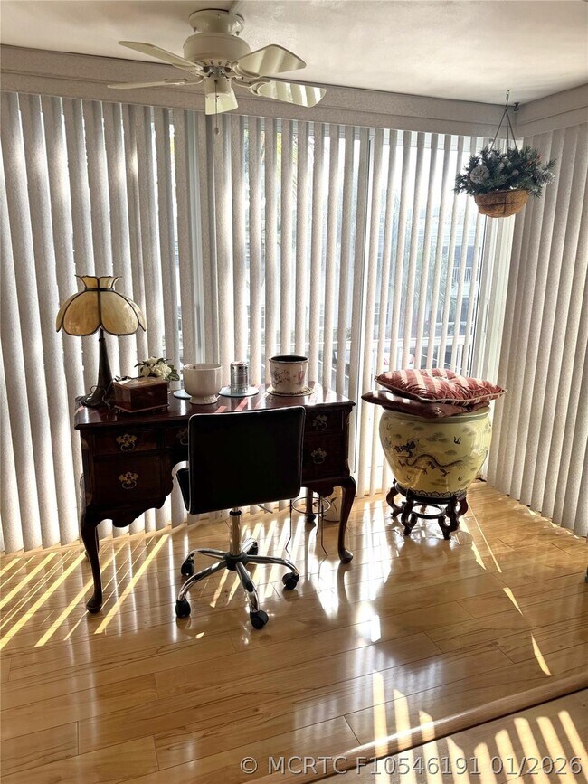 Building Photo - 6219 Bay Club Dr