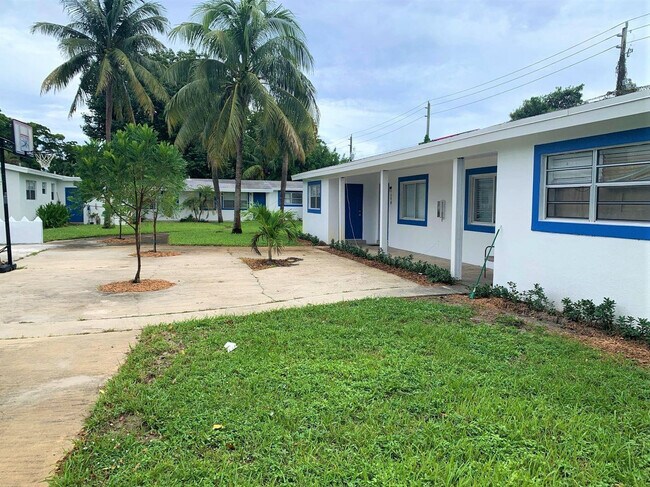 Building Photo - 140 NW 40th St