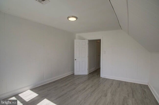 Building Photo - 23 Prospect St