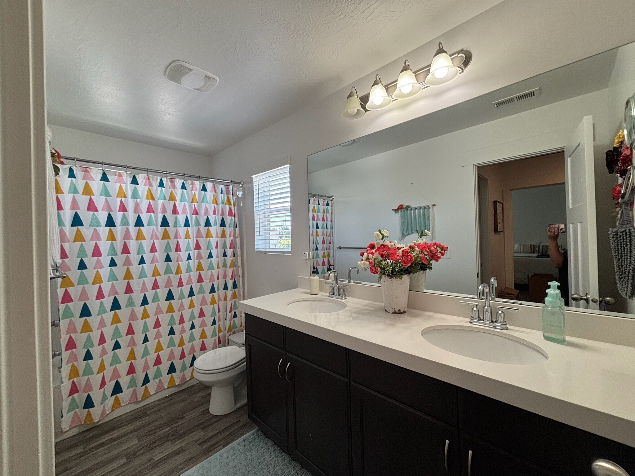 Bathroom - 421 E 280 N