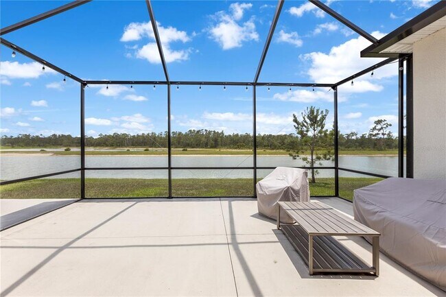 Building Photo - 33700 Hamilton Hl Ln