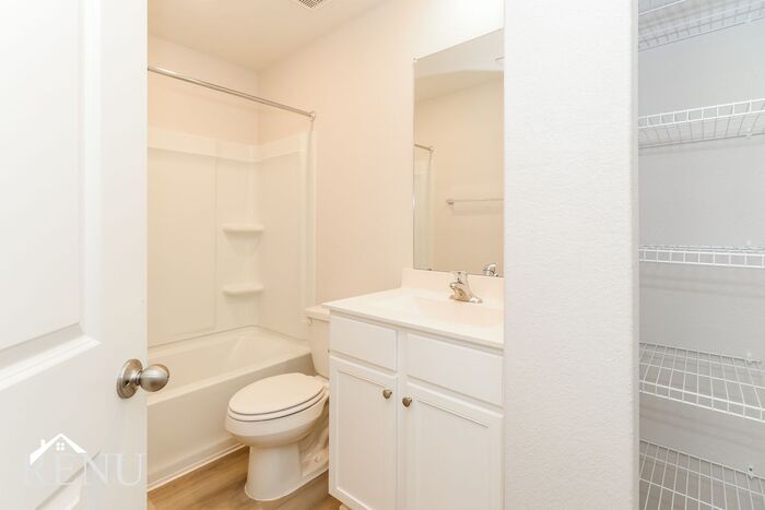 Building Photo - 25382 Cypress Bend Dr