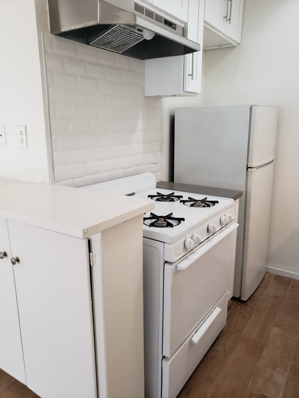 Building Photo - 1909 Beachwood Dr