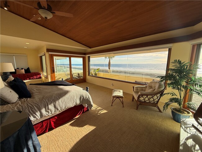 Building Photo - 72 Surfside Ave.