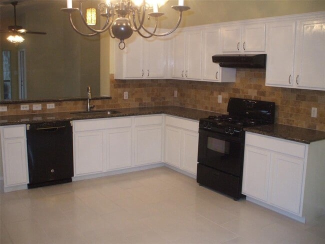 Building Photo - 2408 Wilma Rudolph Rd