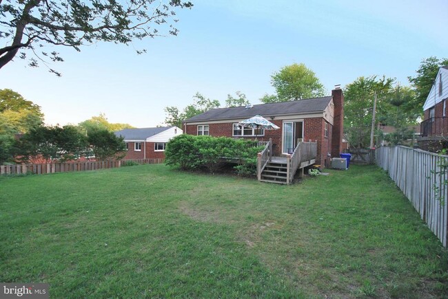 Building Photo - 2605 Finch St