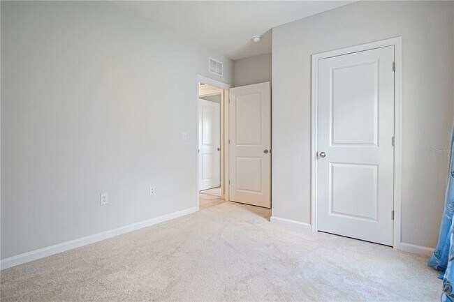 Building Photo - 1173 Lexington Ln
