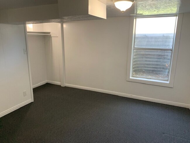 Building Photo - Payson TFH
