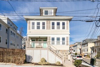 Building Photo - 76 Westglow St