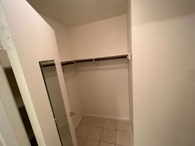 Building Photo - 8057 S Carbury Way