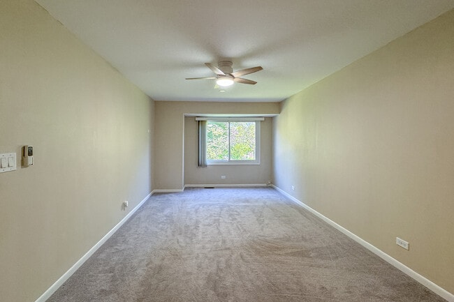 Building Photo - 416 Swallow Ln