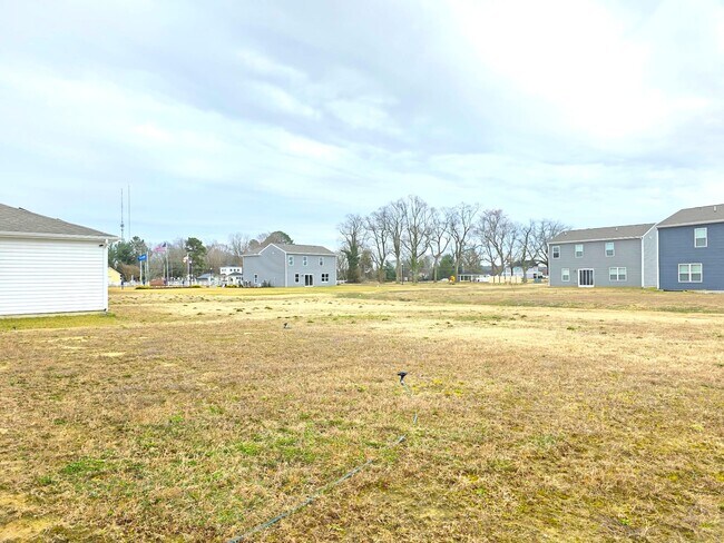 Building Photo - 1120 Wintermead Lp