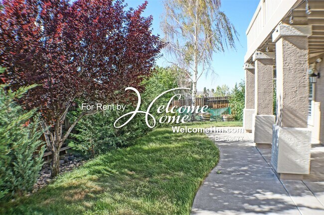 Building Photo - 4742 Village Green Pkwy