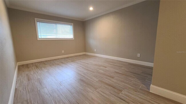 Building Photo - 1718 Cardinal Dr