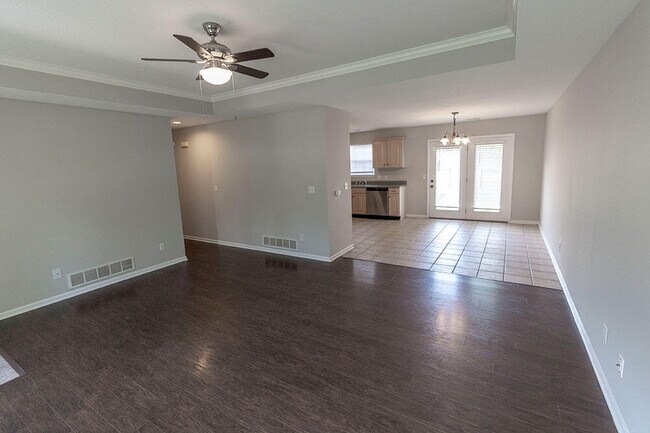 Building Photo - 1871 Field St