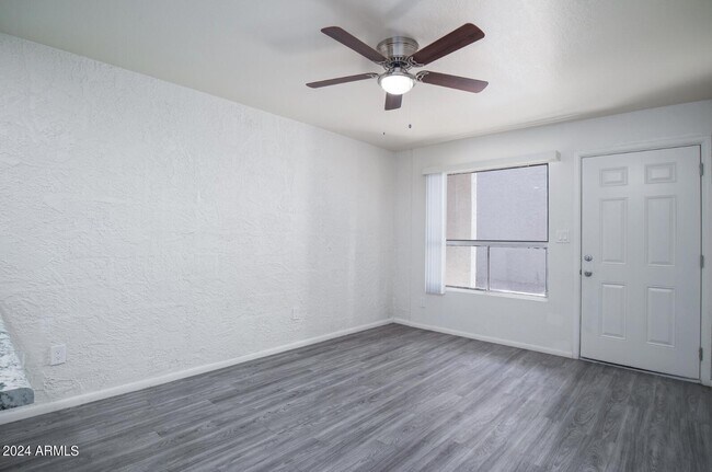 Building Photo - 4635 N 27th Ave