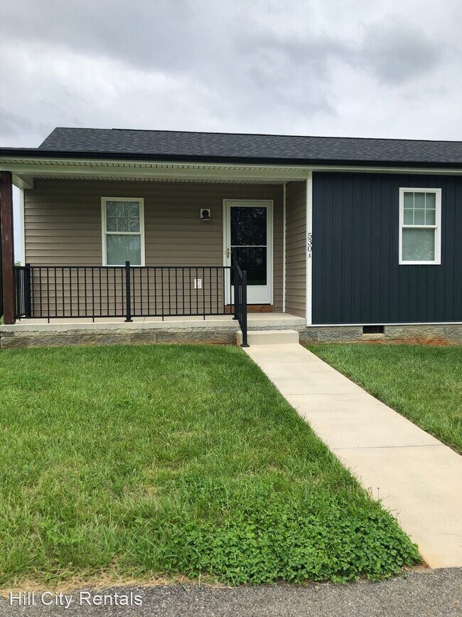 Primary Photo - 2 br, 2 bath House - 530 Brookneal Highway...