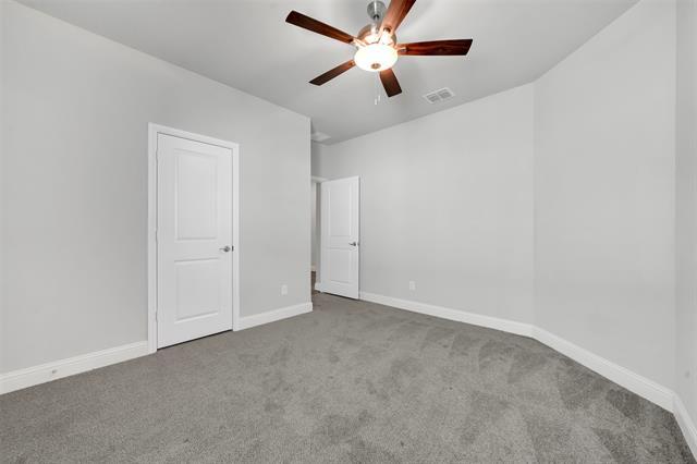 Building Photo - 260 Lakeside Dr