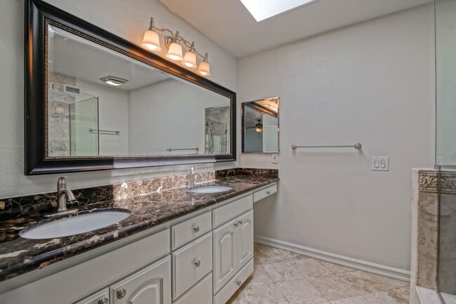 Building Photo - Bright & Spacious, 4BR3BA Home in the Private, Gated Community w/ 2 Pools, Clubhouse, Playground ...