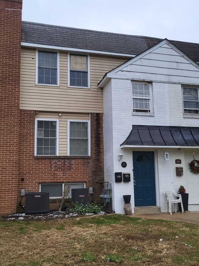 Building Photo - 561 Homestead Rd