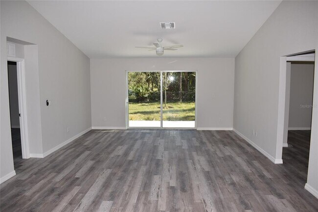 Building Photo - 2736 Ananas Rd