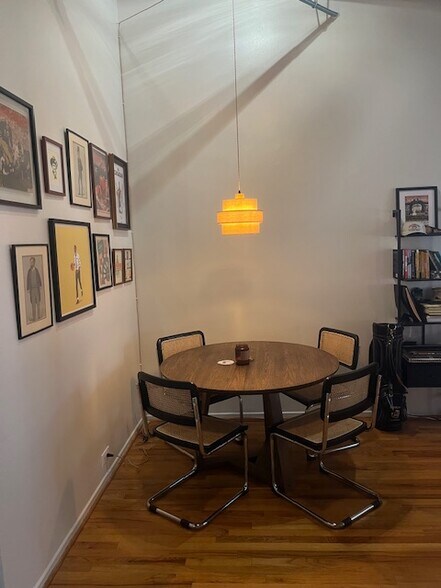 Building Photo - 225 W Huron St