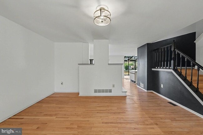 Building Photo - 1522 Isaacs Ct