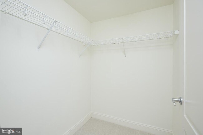 Building Photo - 525 N Fayette St