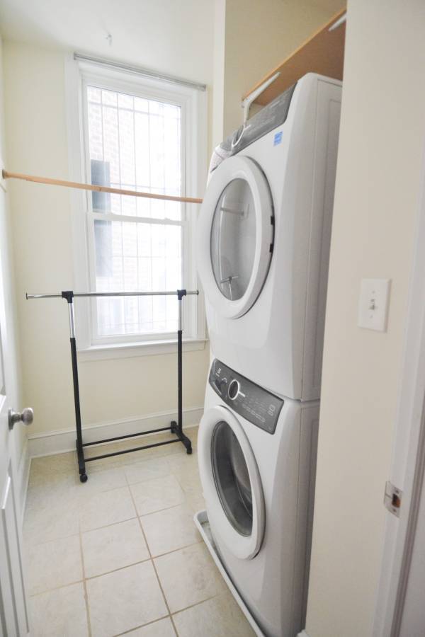 Building Photo - 1117 Walnut St